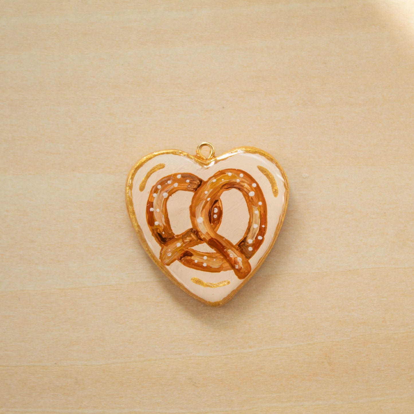 Pretzel Charm - CHARM9