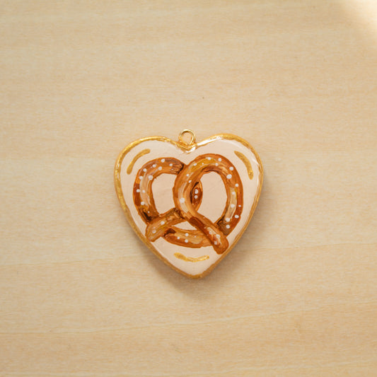 Pretzel Charm - CHARM9